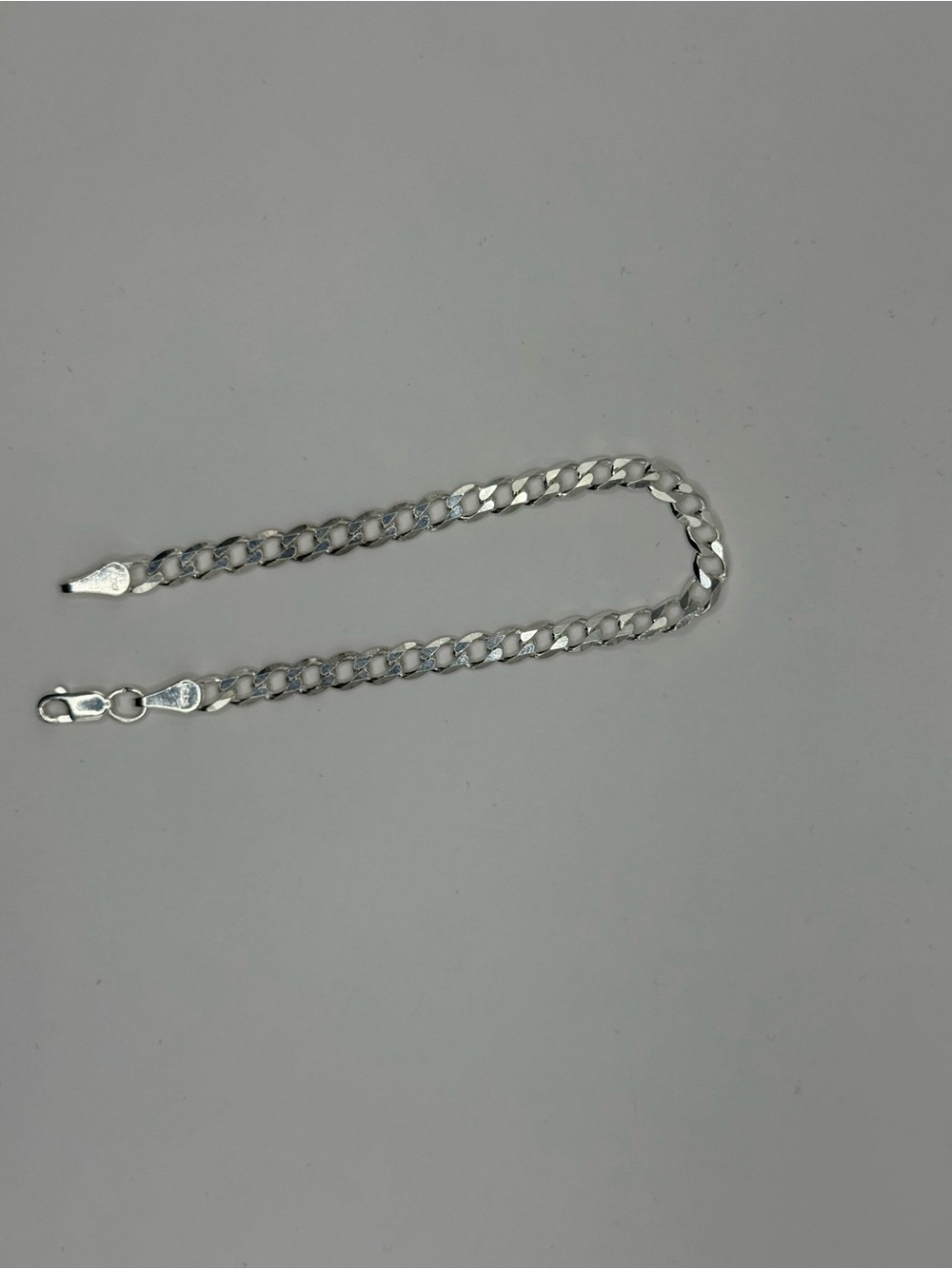 Men's Silver Cuban Link Chain Bracelet - Sleek Polished Design